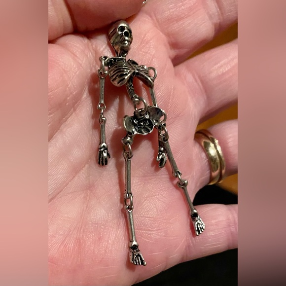 💥Skeleton Fishhook Earring💥 NEW - Picture 5 of 6